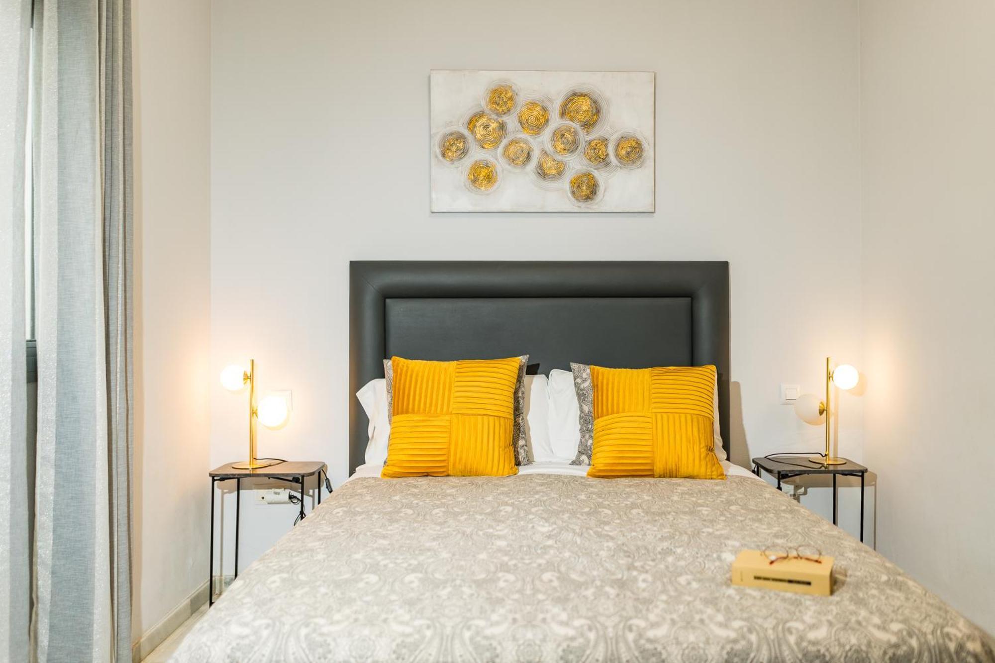 Triana Deluxe Con Patio Privado * Séville